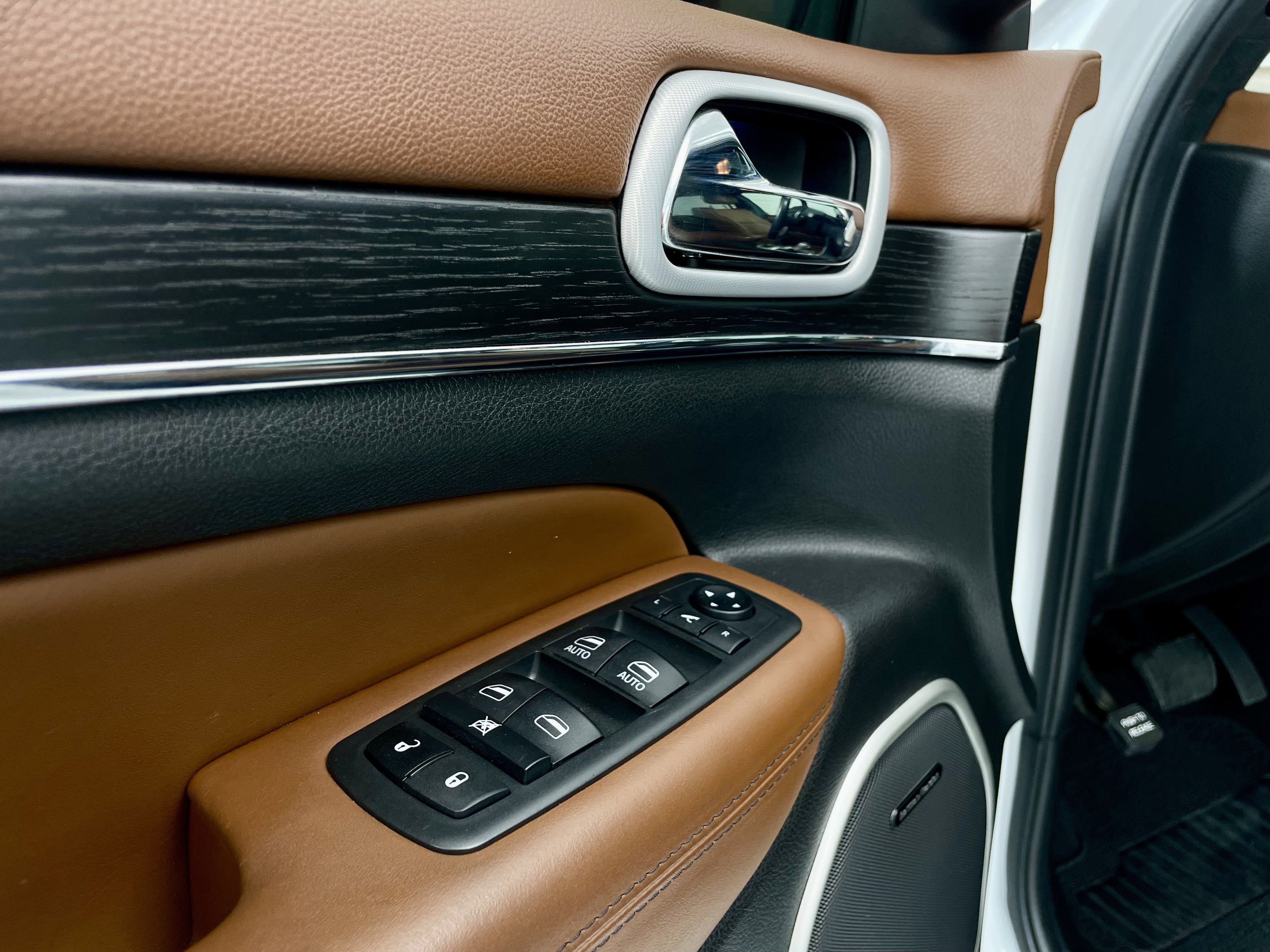 2021 Jeep Grand Cherokee Summit