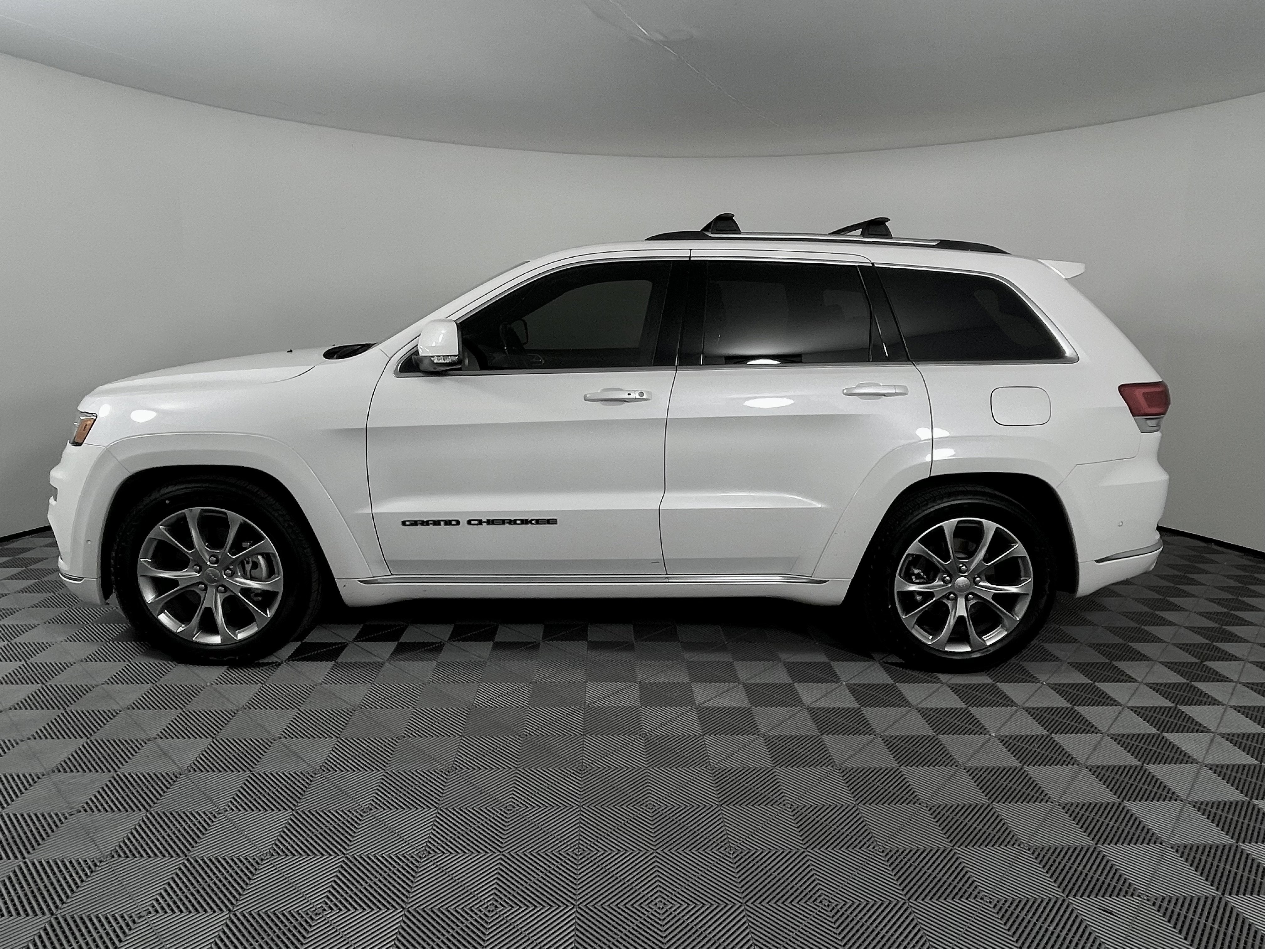 2021 Jeep Grand Cherokee Summit