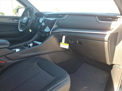 2025 Jeep Grand Cherokee Laredo X