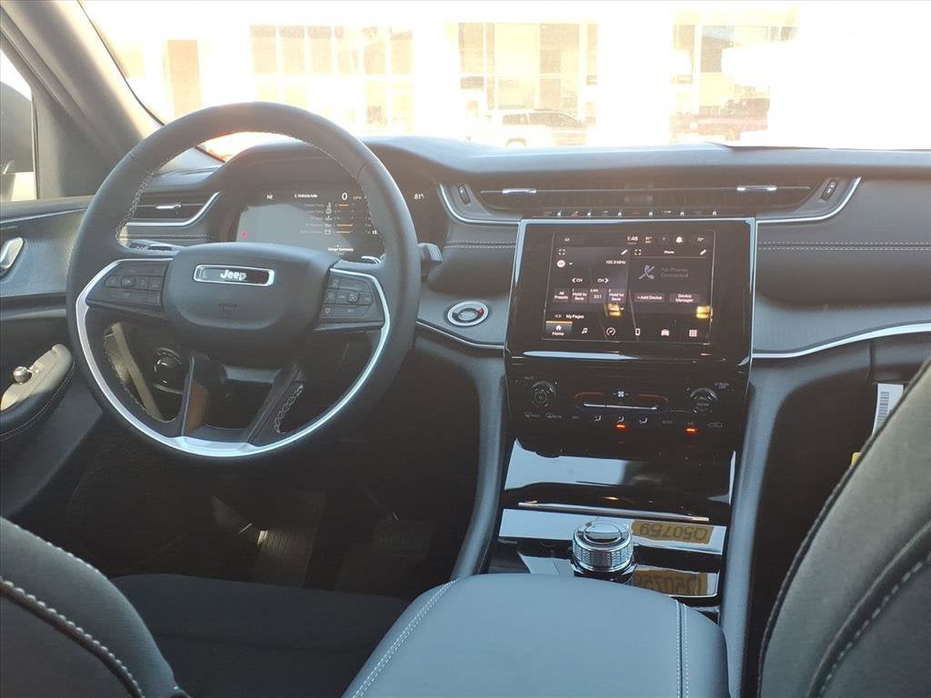 2025 Jeep Grand Cherokee Laredo X