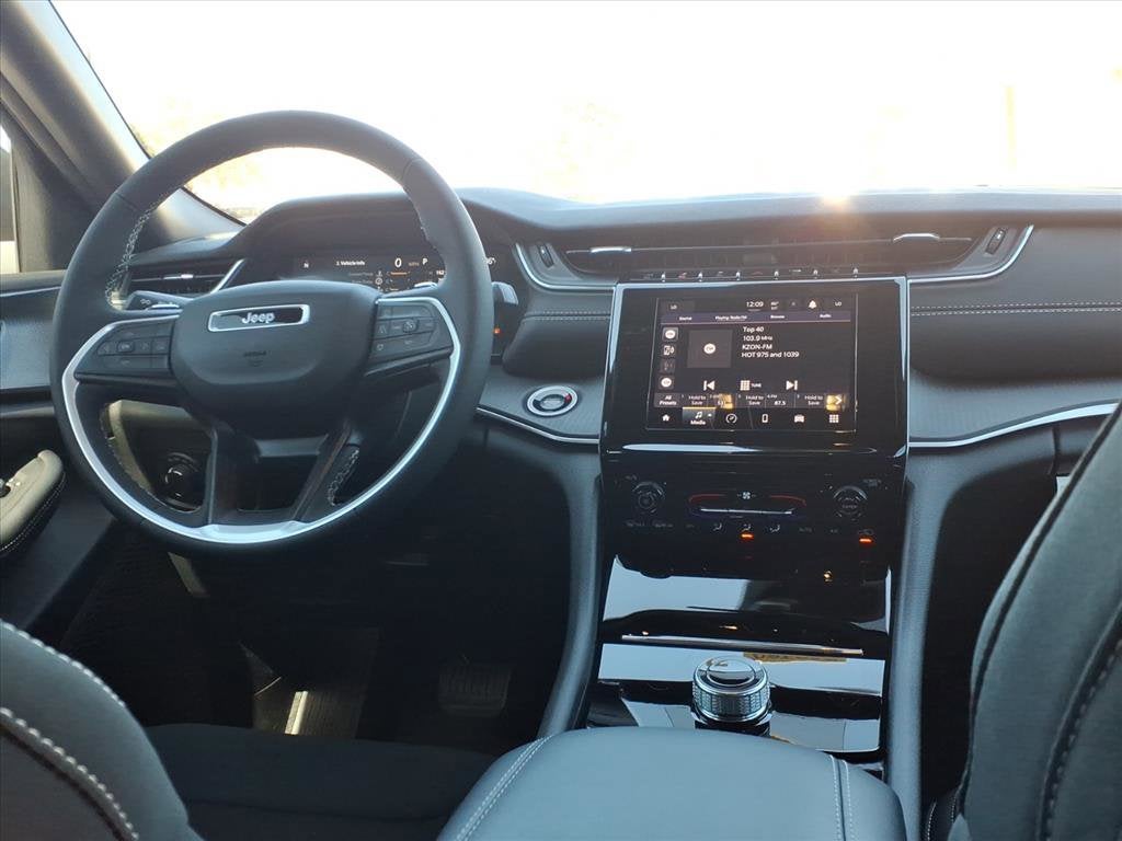 2025 Jeep Grand Cherokee Laredo X