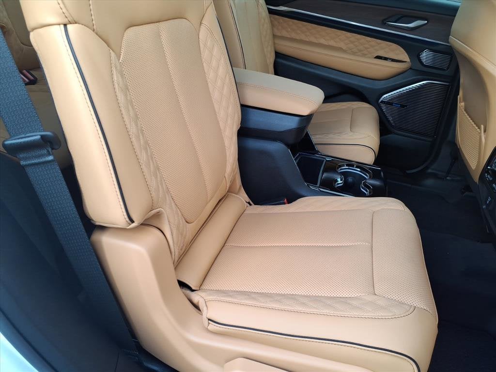 2025 Jeep Grand Cherokee L Summit