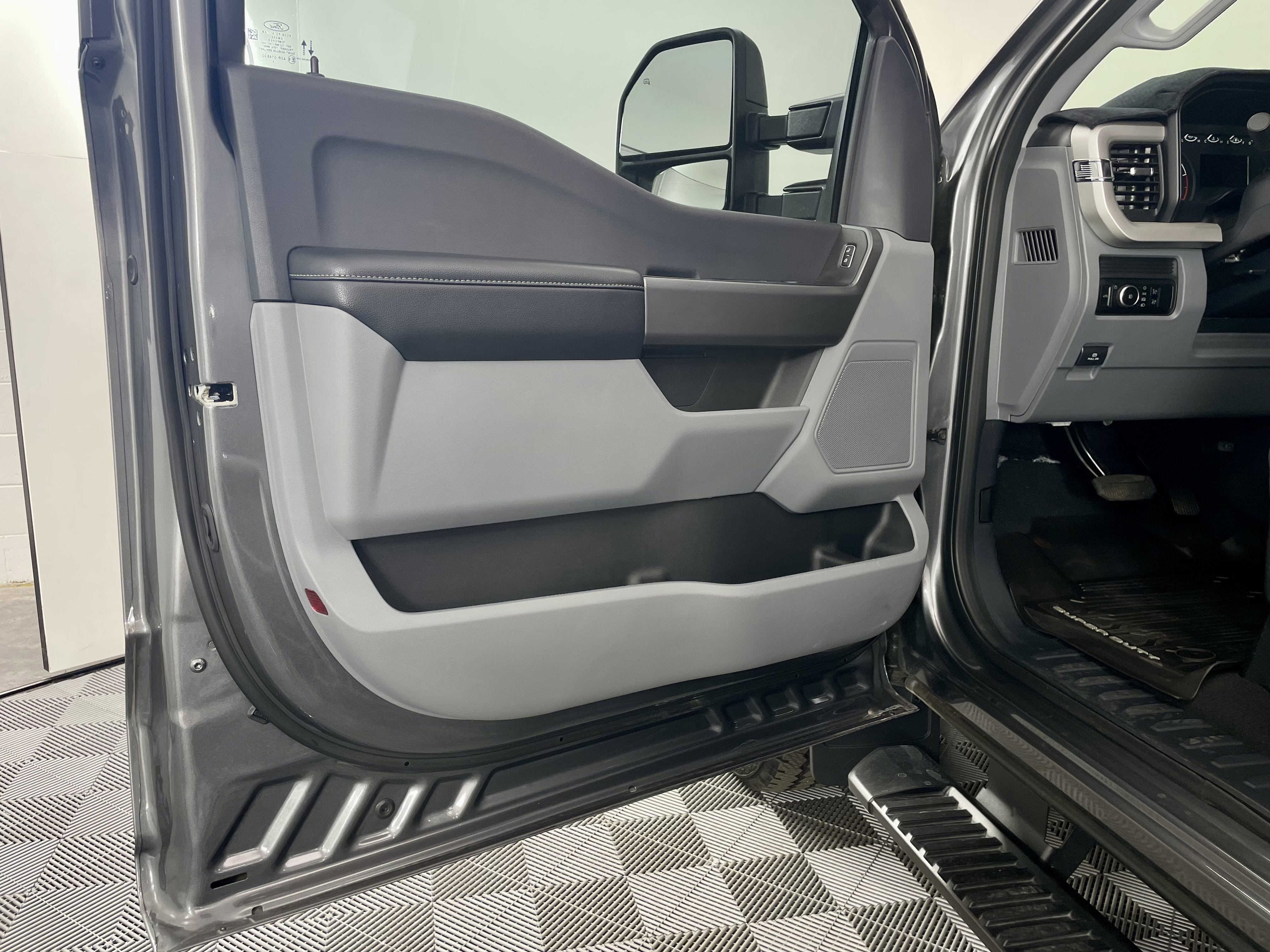 2025 Ford Super Duty F-250 SRW XLT