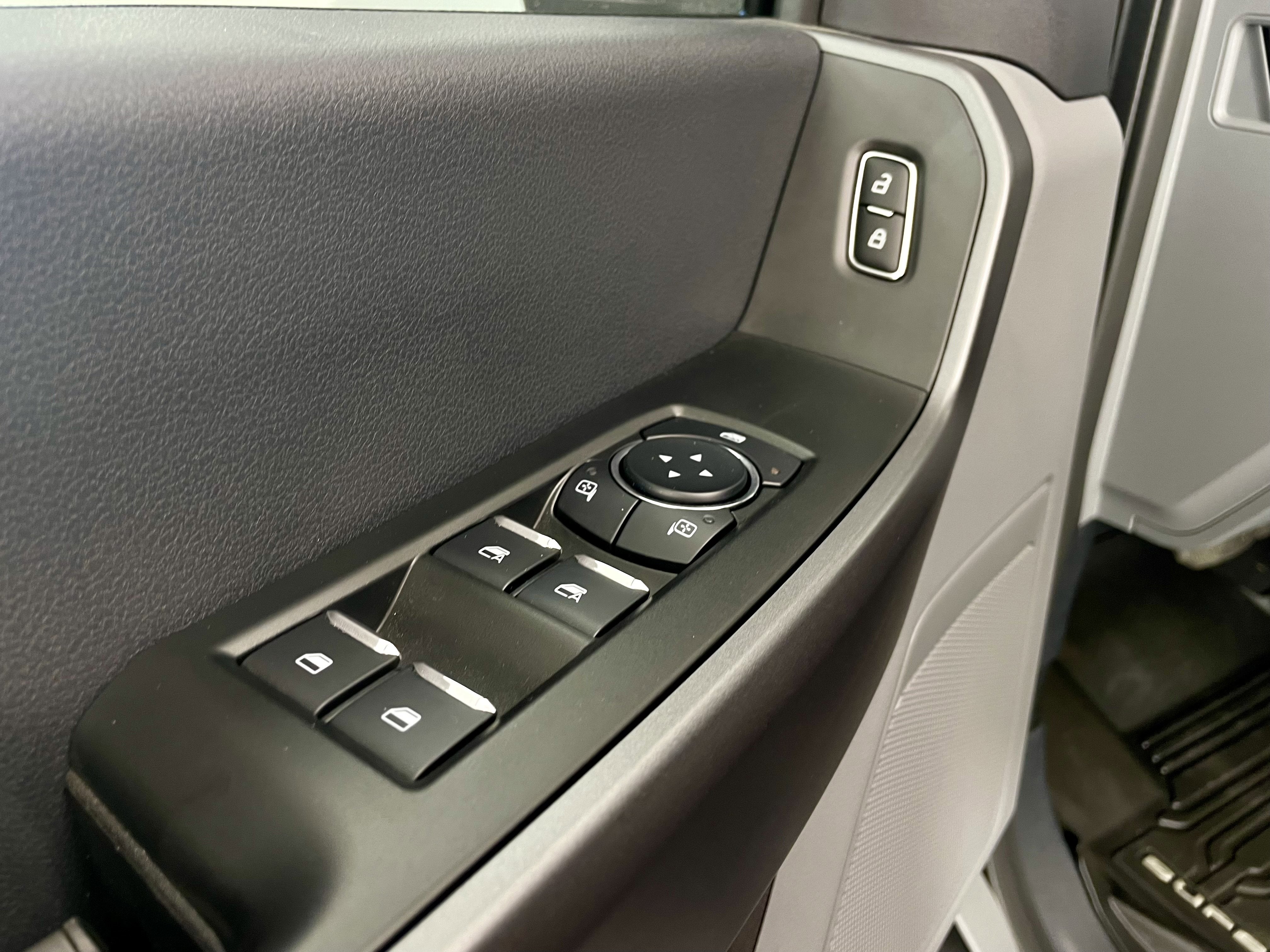 2025 Ford Super Duty F-250 SRW XLT