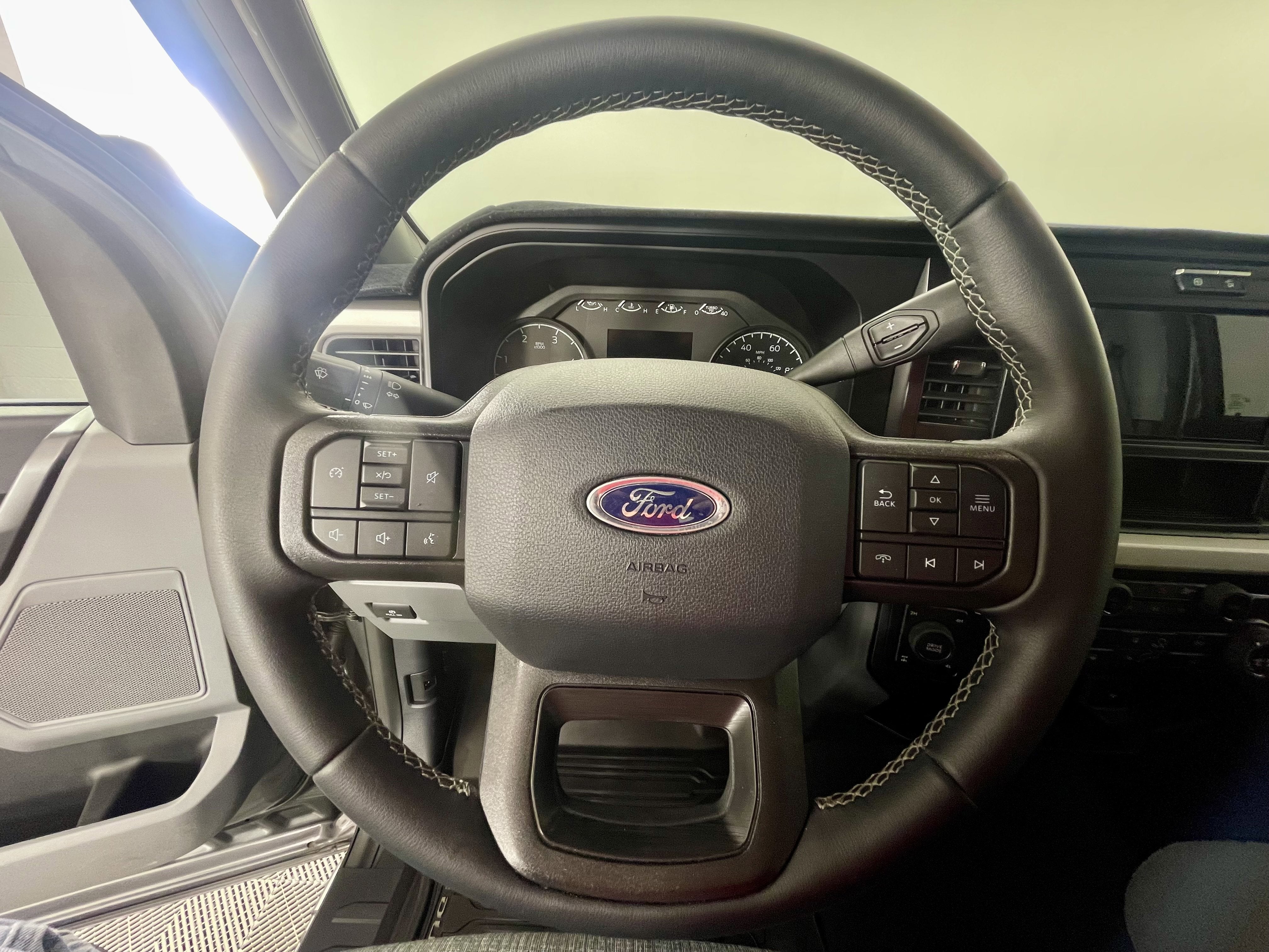 2025 Ford Super Duty F-250 SRW XLT