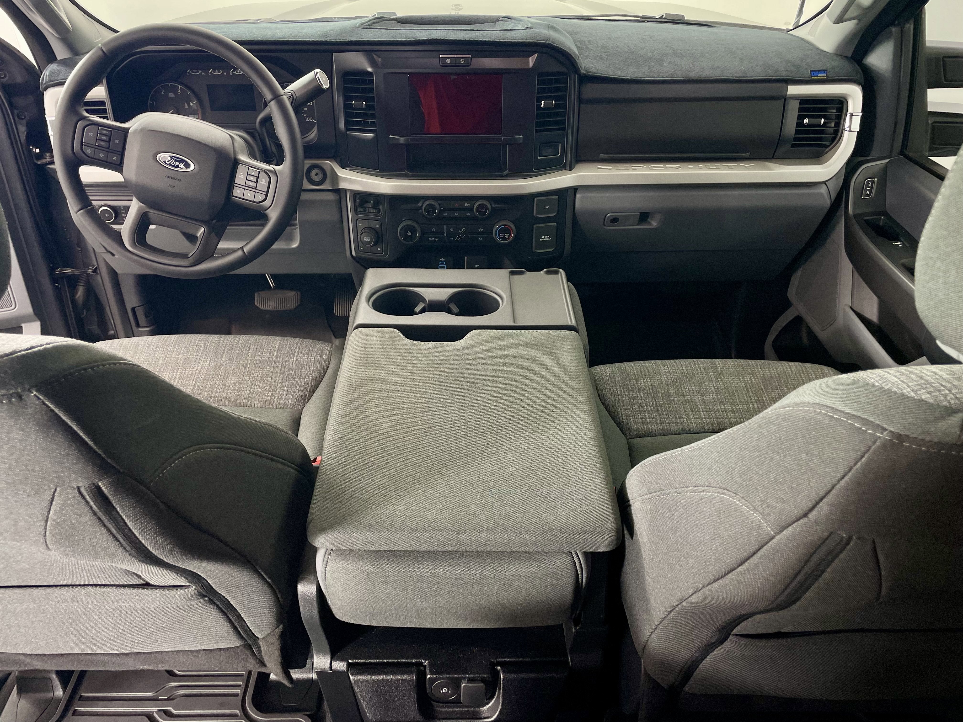 2025 Ford Super Duty F-250 SRW XLT