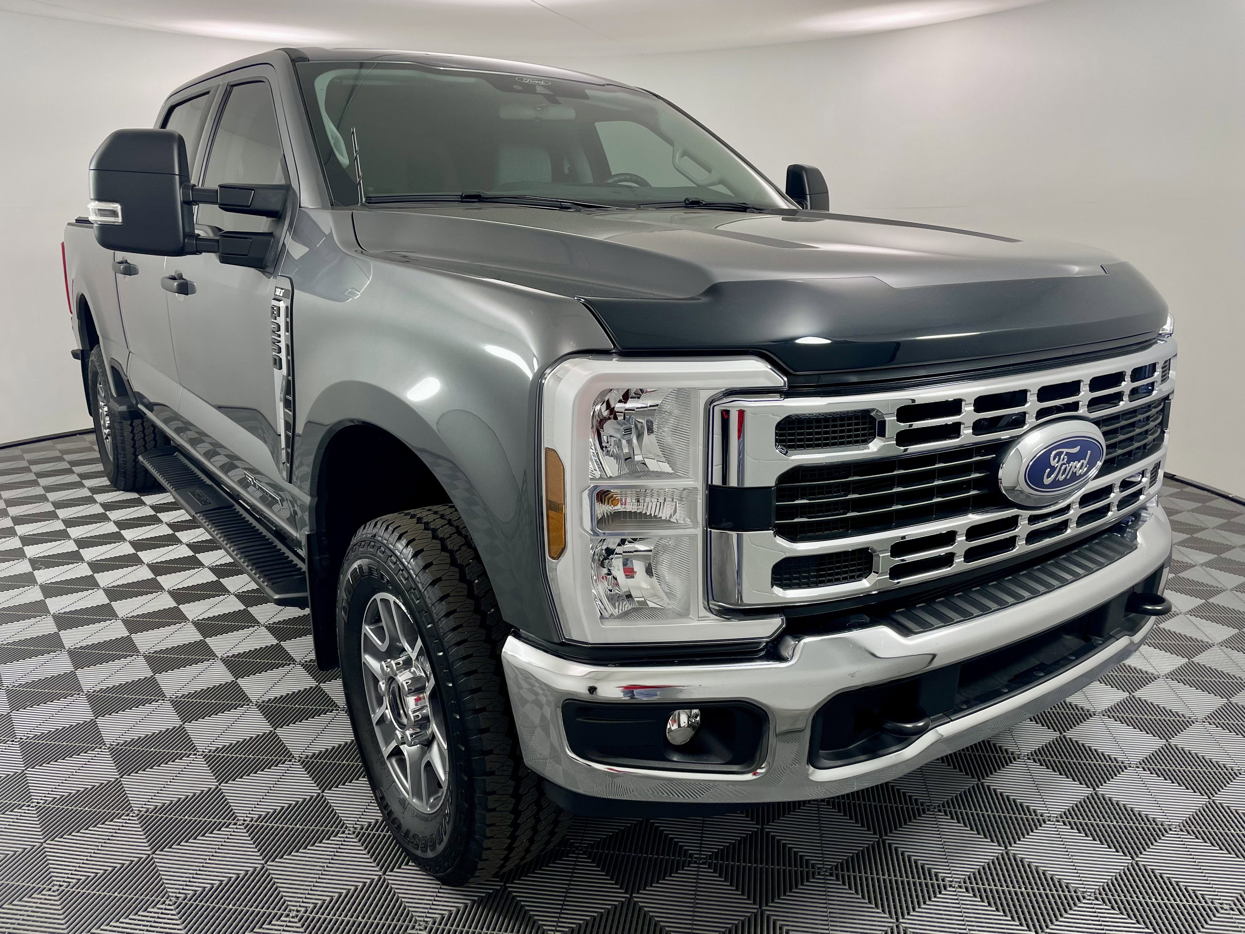 2025 Ford Super Duty F-250 SRW XLT