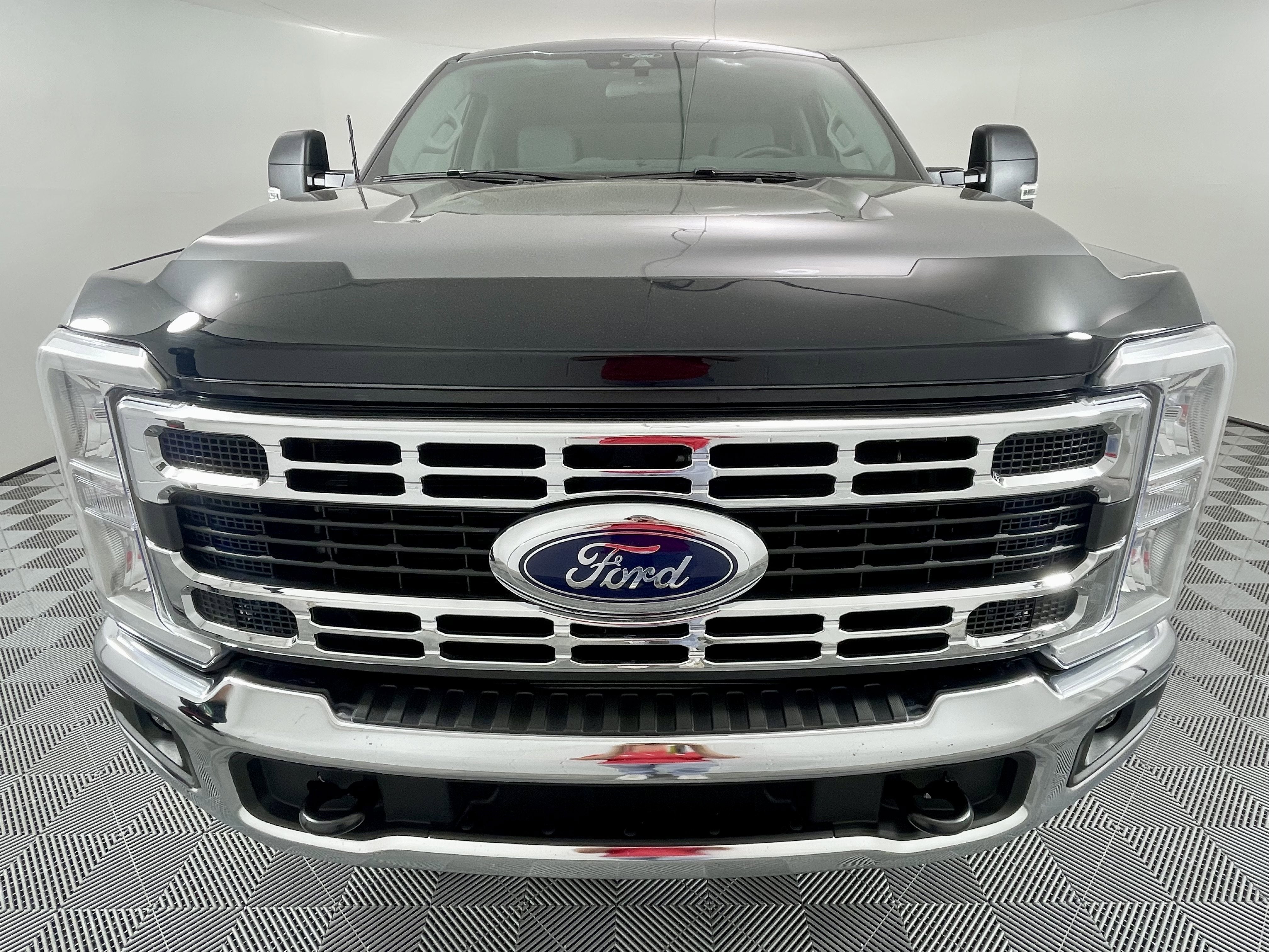 2025 Ford Super Duty F-250 SRW XLT