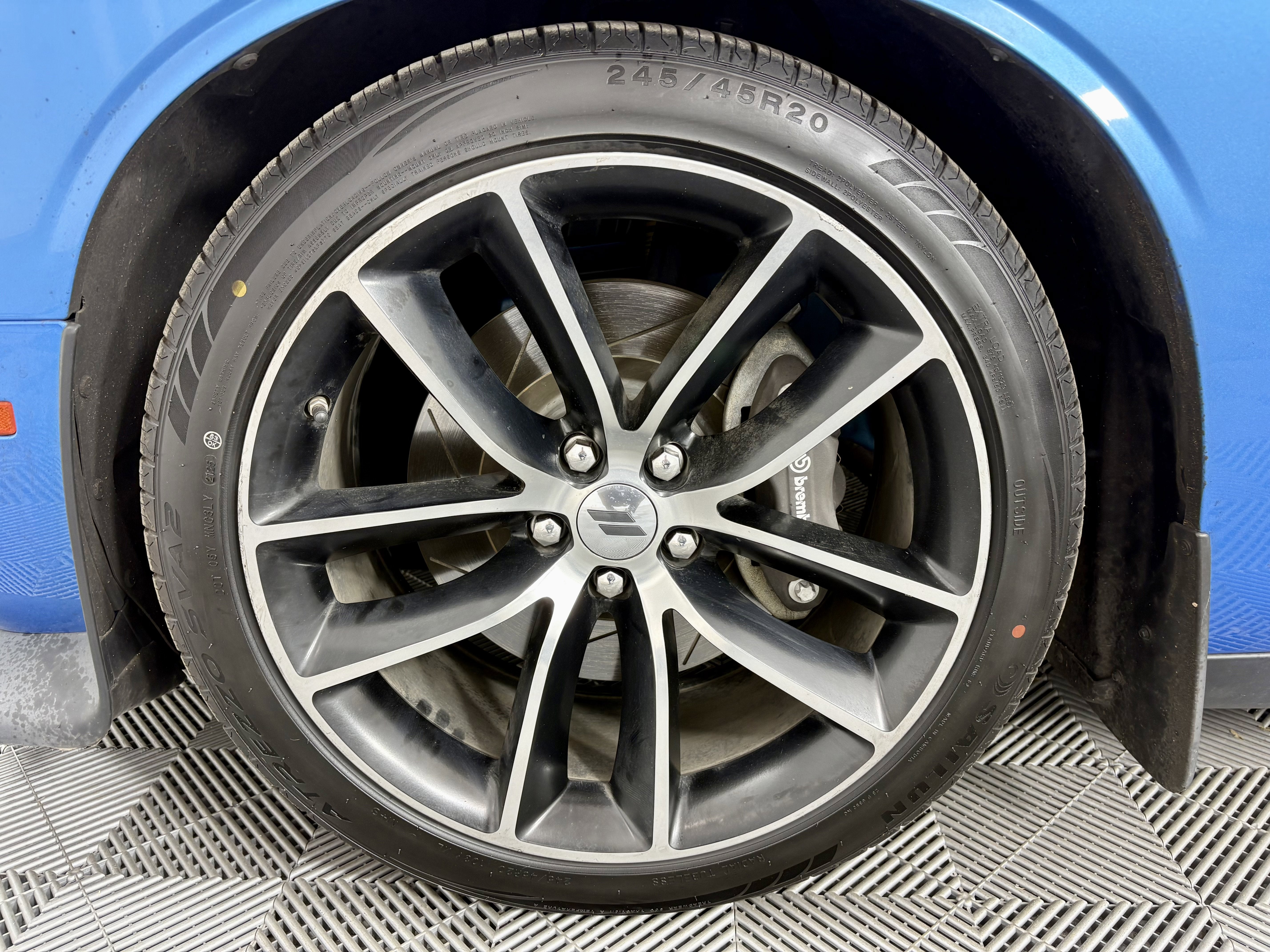 2018 Dodge Challenger 392 Hemi Scat Pack Shaker