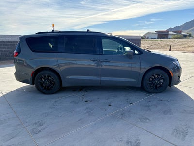 2020 Chrysler Pacifica Launch Edition