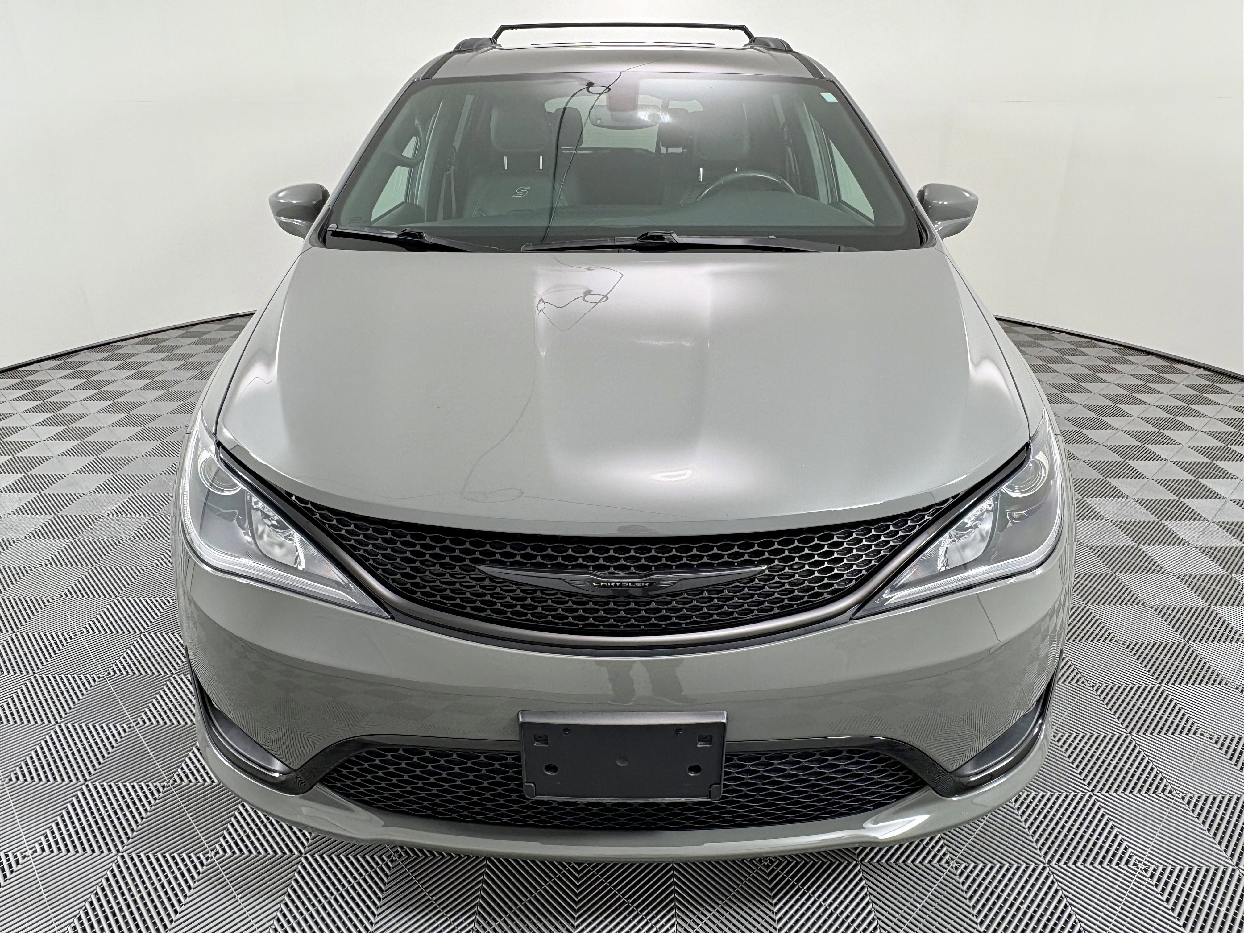 2020 Chrysler Pacifica Launch Edition