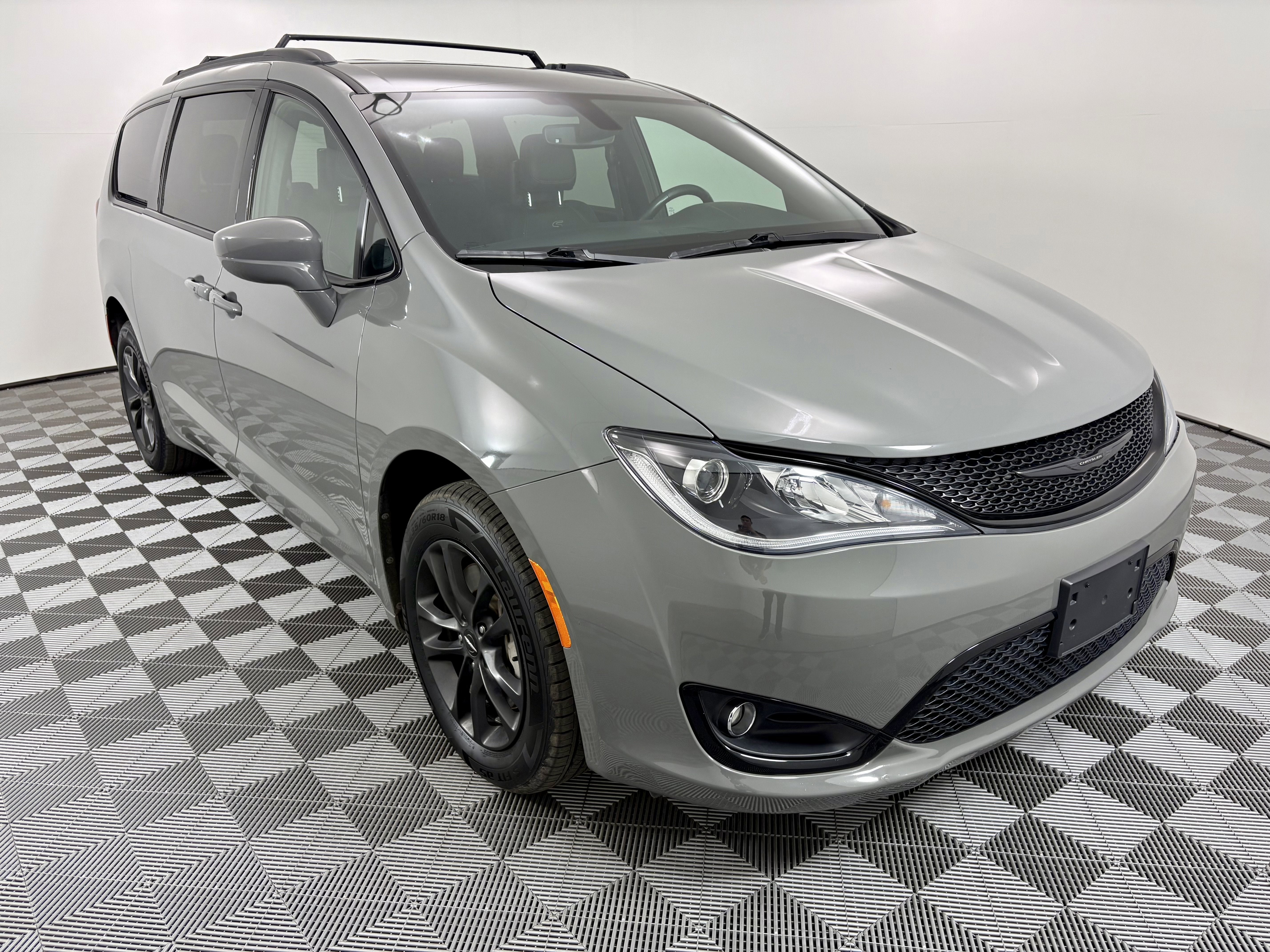 2020 Chrysler Pacifica Launch Edition