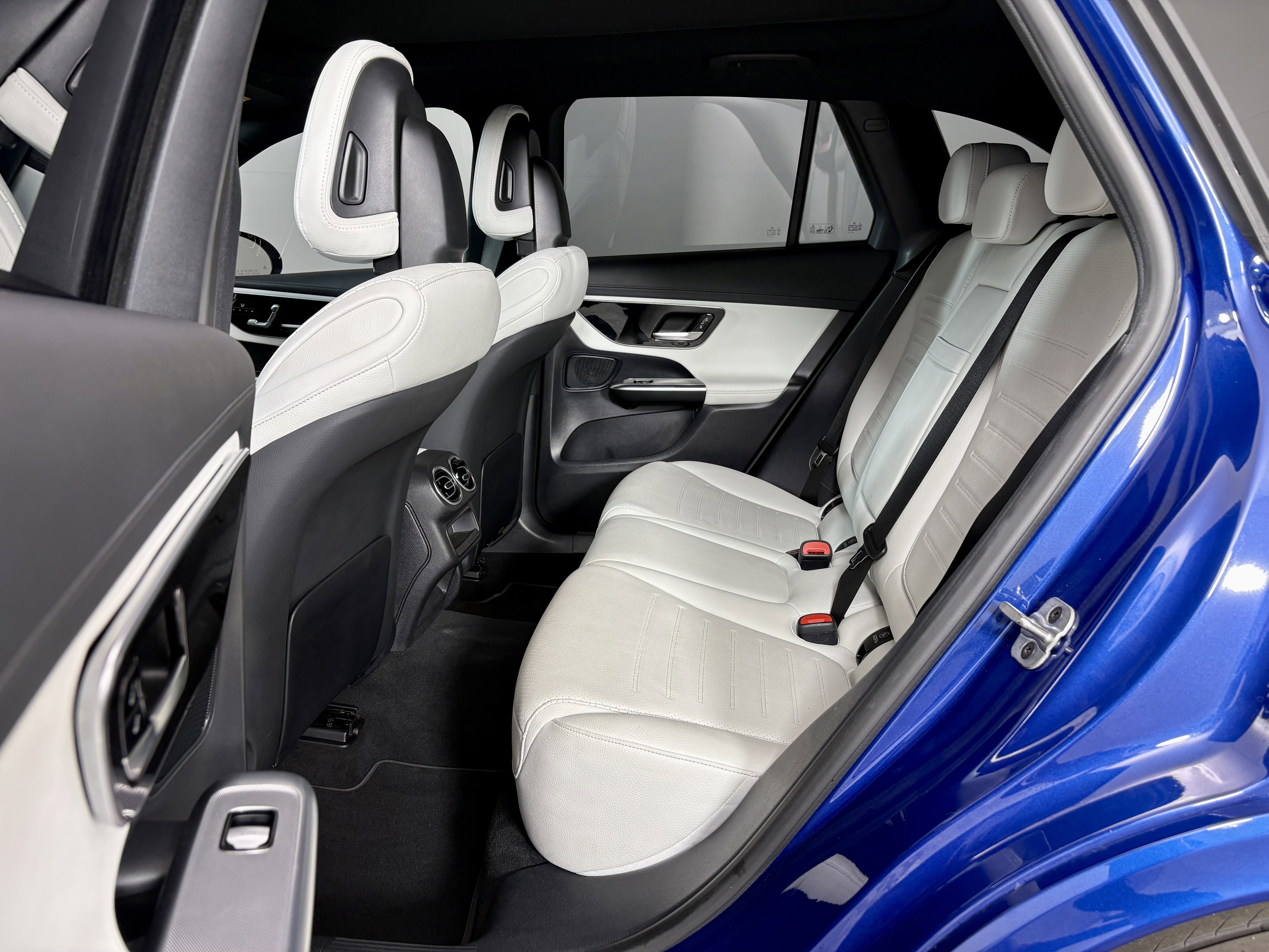 2025 Mercedes-Benz GLC GLC 300