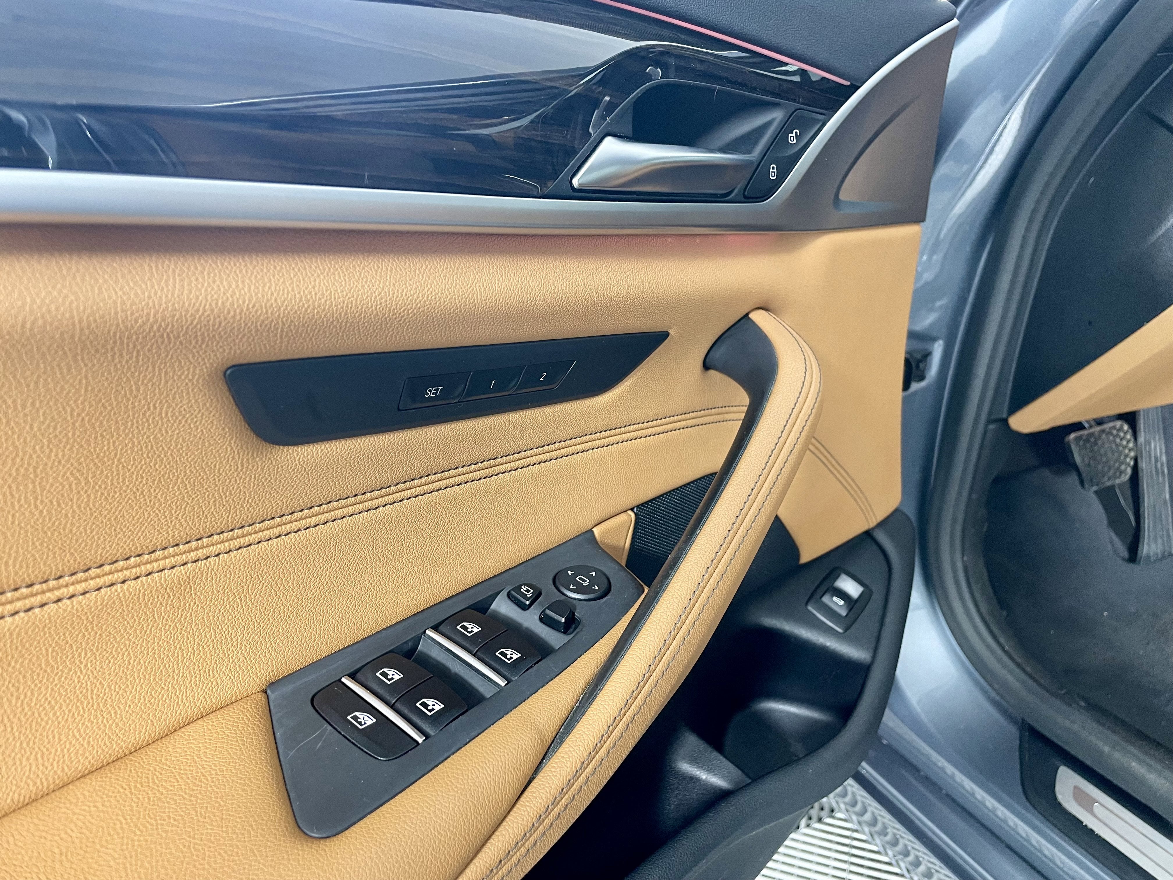 2021 BMW 5 Series 530i