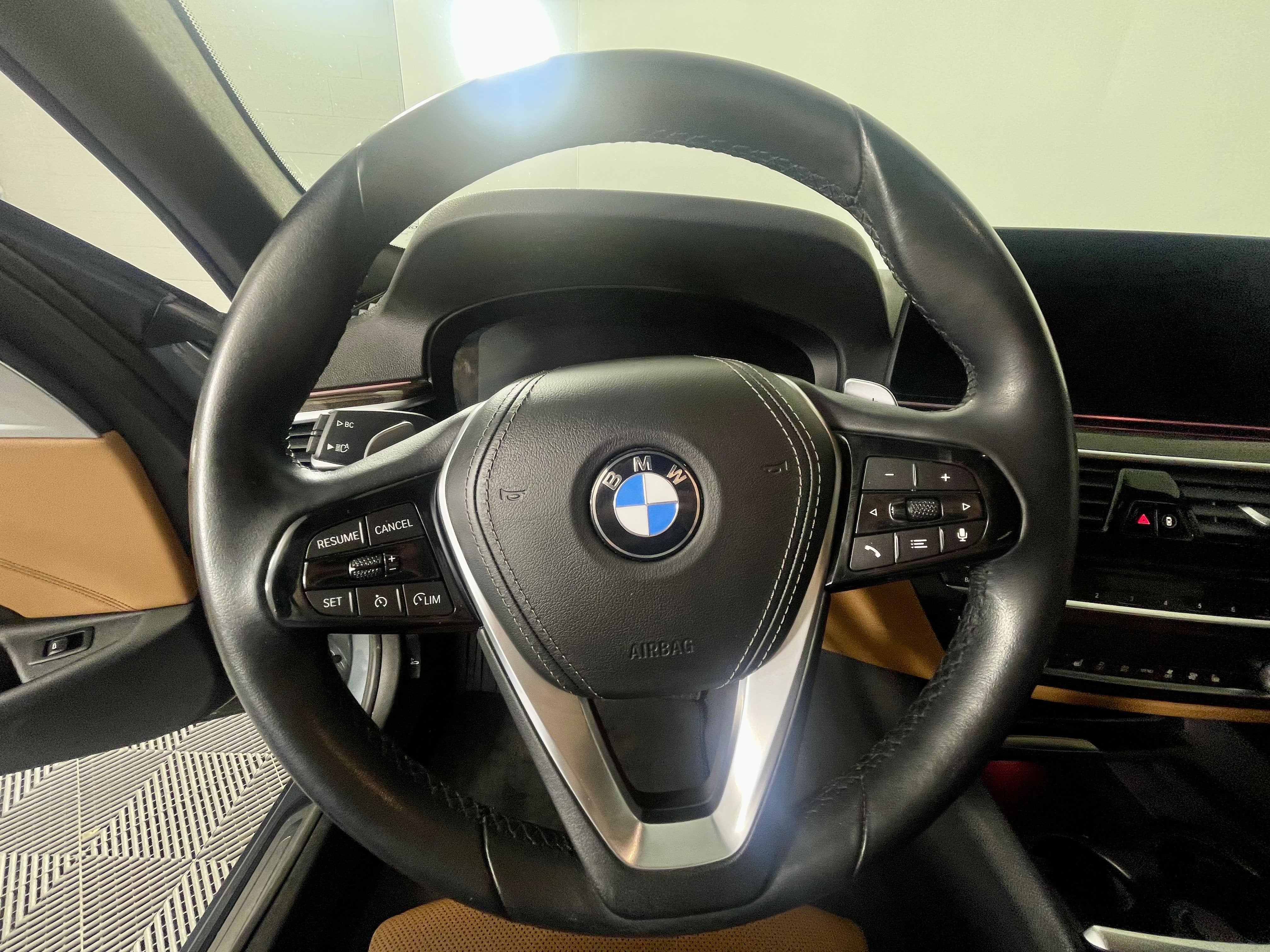 2021 BMW 5 Series 530i